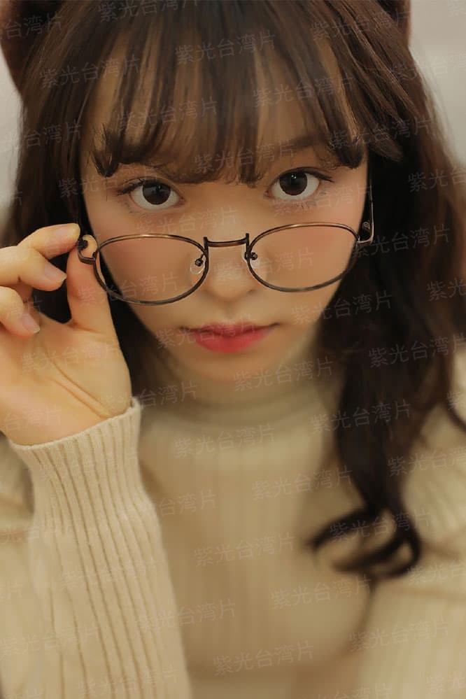 橘衫男子